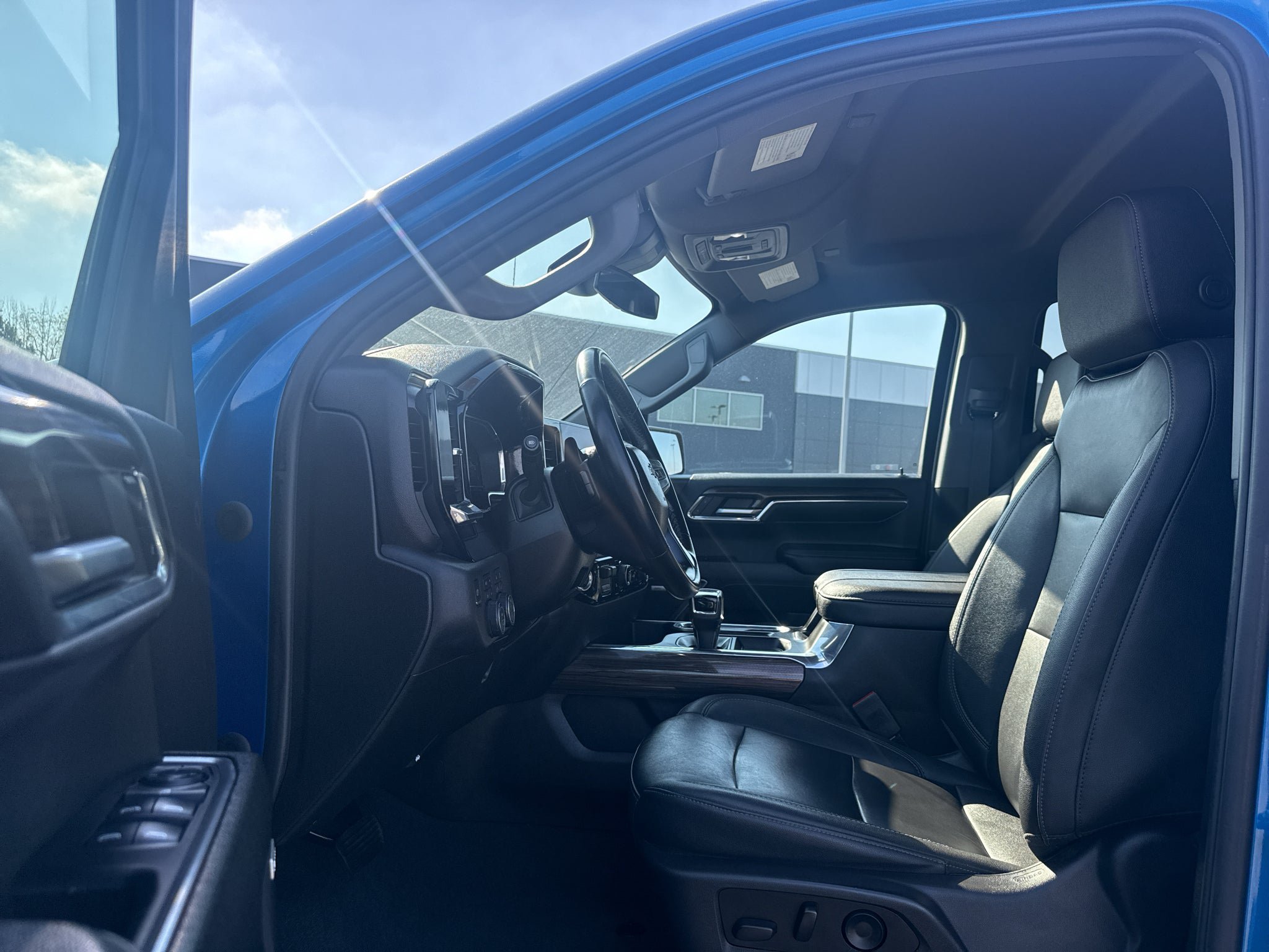 Certified 2024 Chevrolet Silverado 1500 RST w/ Convenience Package II AWD/4WD image 4