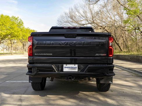 Used 2024 Chevrolet Silverado 1500 ZR2 w/ Technology Package AWD/4WD image 7