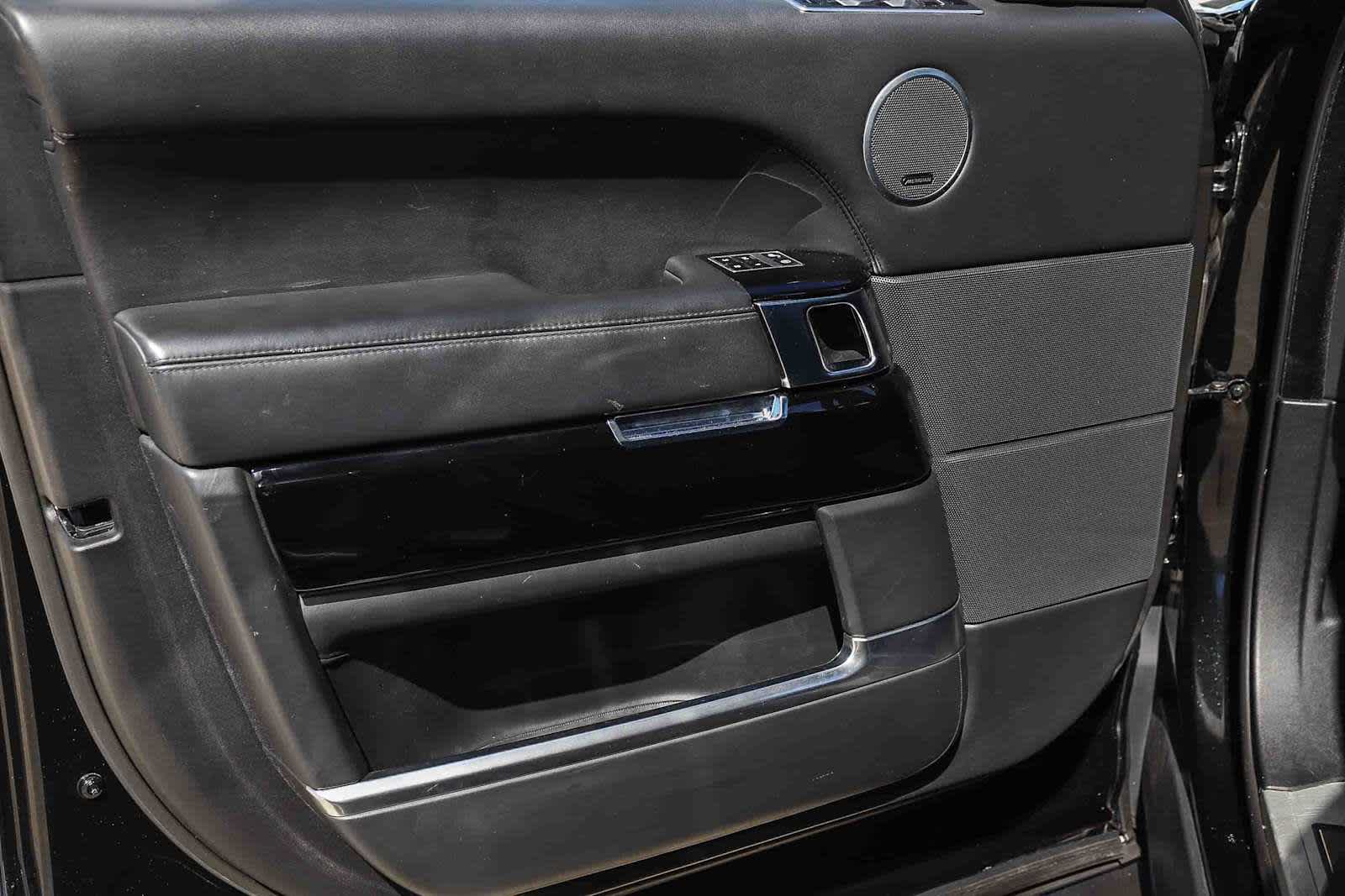 Used 2014 Land Rover Range Rover Autobiography AWD/4WD image 23