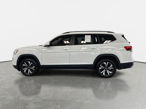 Certified 2024 Volkswagen Atlas SE image 8
