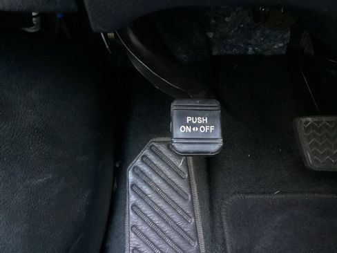 Used 2018 Toyota Avalon XLE image 59