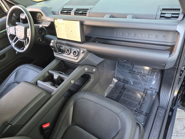Certified 2025 Land Rover Defender 110 S AWD/4WD image 23