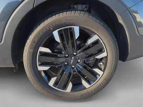 Used 2023 Kia Telluride SX AWD/4WD image 6