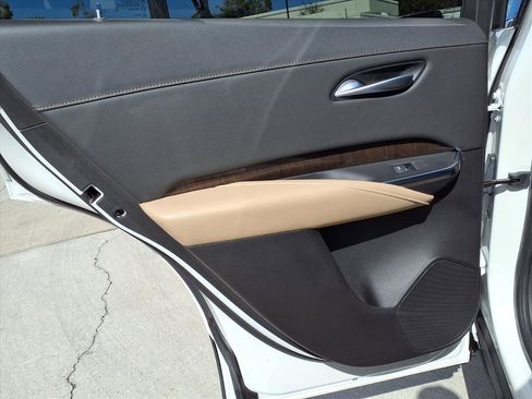 Certified 2024 Cadillac XT4 Premium Luxury w/ Technology Package image 17