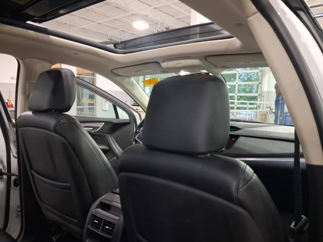 Used 2018 Cadillac XT5 Luxury w/ Driver Awareness Package AWD/4WD image 20