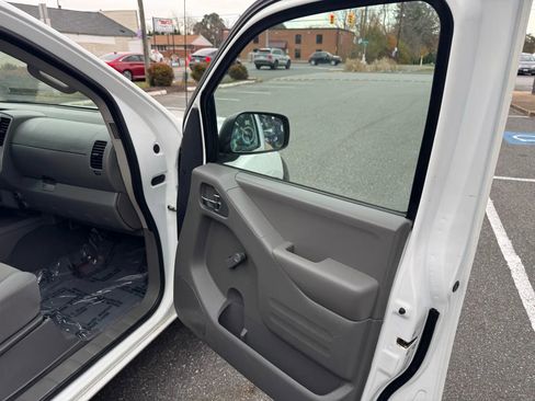 Used 2018 Nissan Frontier S w/ Work Truck Package image 18