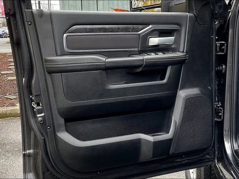 New 2024 RAM 2500 Big Horn w/ Sport Appearance Package image 21