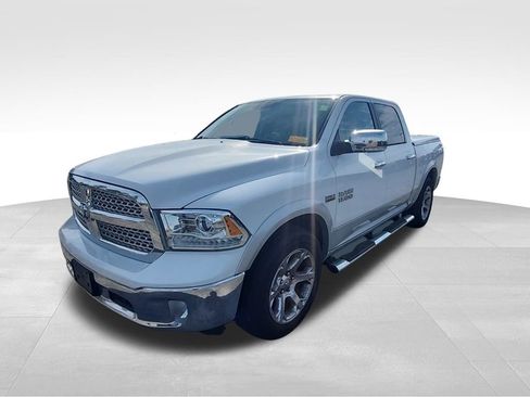Certified 2016 RAM 1500 Laramie w/ Convenience Group image 18