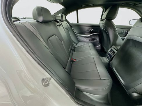 Used 2025 BMW 330i Sedan w/ M Sport Package image 28