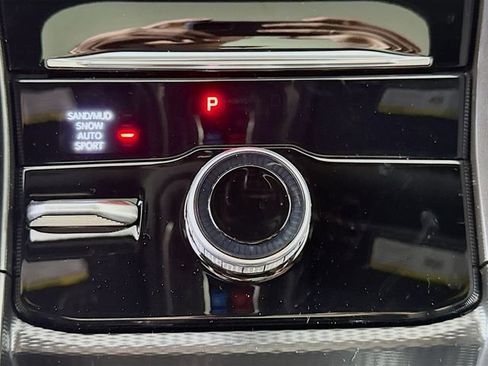 New 2025 Jeep Grand Cherokee Limited image 18