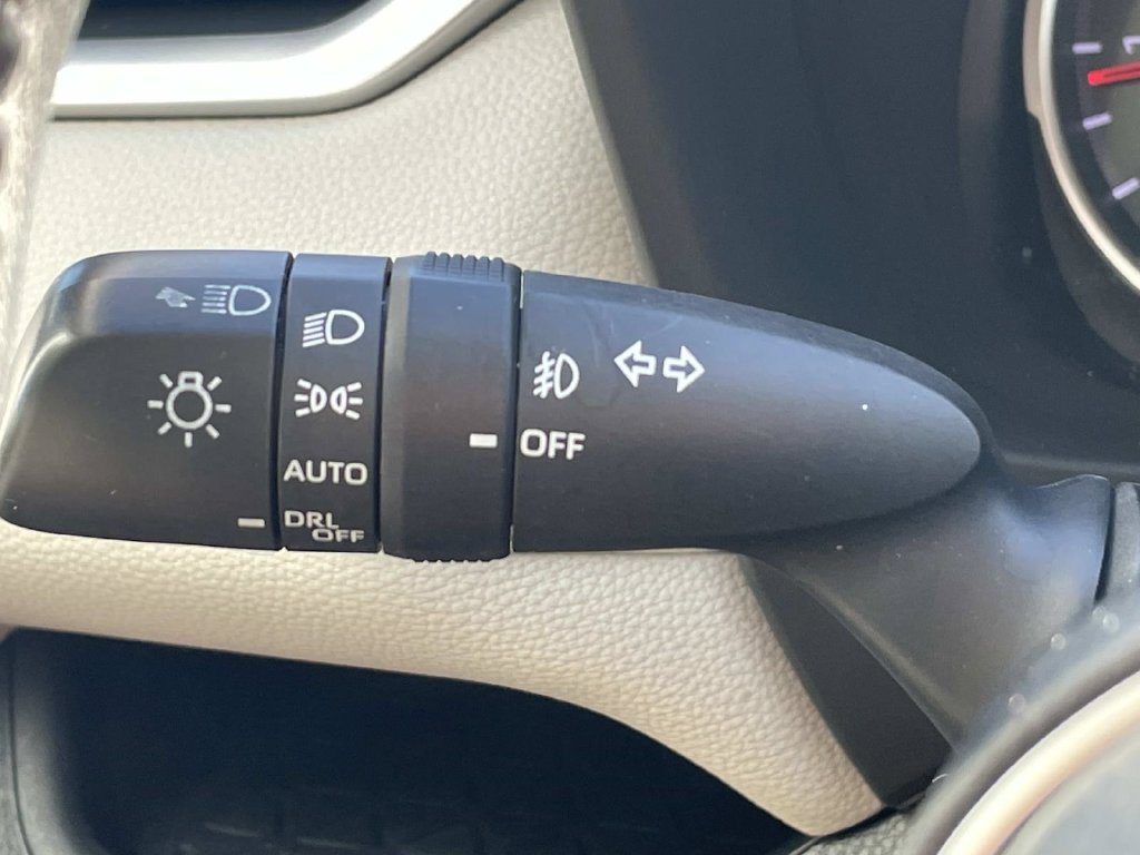 Used 2019 Toyota RAV4 XLE Premium FWD image 26