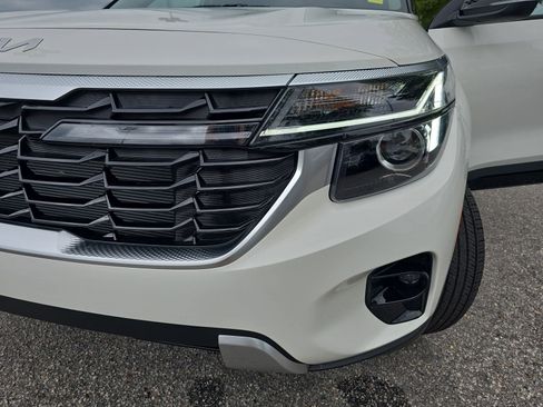 New 2026 Kia Seltos S FWD image 31