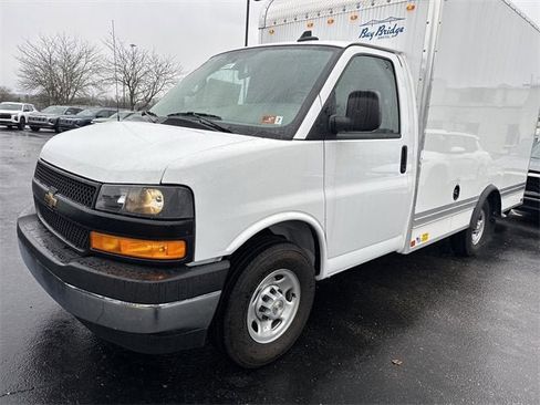 New 2025 Chevrolet Express 3500 w/ Power Convenience Package image 40