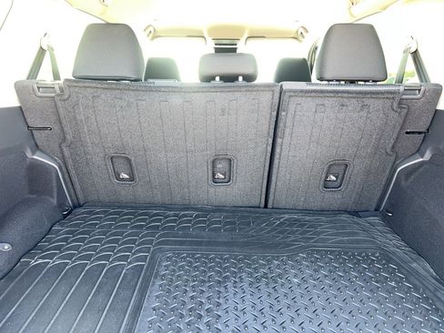 Certified 2024 Nissan Rogue SV image 22