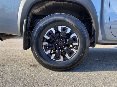 Used 2023 Nissan Frontier PRO-4X w/ Technology Package image 29