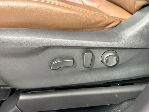 Used 2019 Subaru Ascent Touring w/ Popular Package #2 image 20