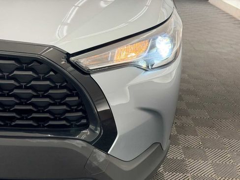 Used 2024 Toyota Corolla Cross LE image 10