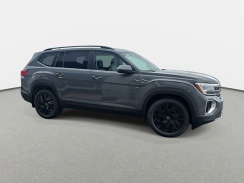 New 2026 Volkswagen Atlas SE image 4