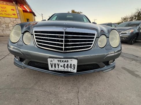 Used 2008 Mercedes-Benz E 350 Luxury image 2