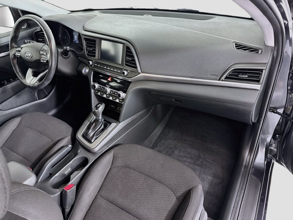 Used 2020 Hyundai Elantra Value Edition w/ Cargo Package (C1) FWD image 17