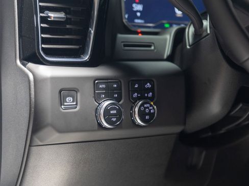 Used 2025 GMC Sierra 2500 Denali image 33