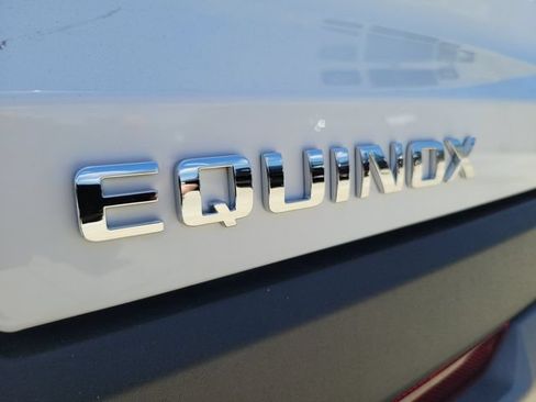 New 2026 Chevrolet Equinox LT w/ Convenience Package II FWD image 33