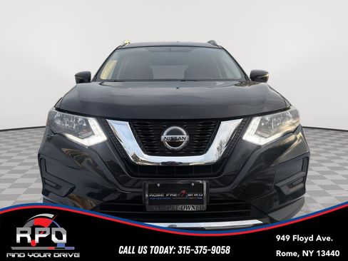 Used 2018 Nissan Rogue SV image 8