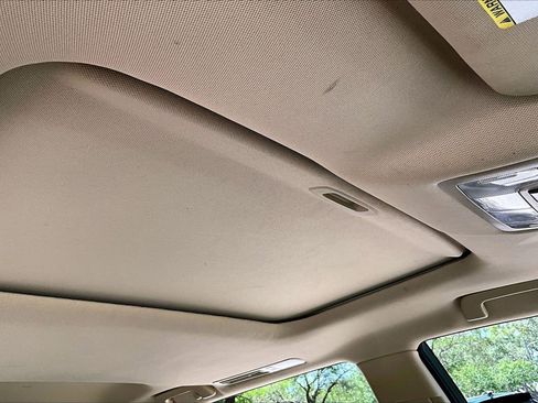 Used 2017 Toyota Highlander XLE FWD image 28
