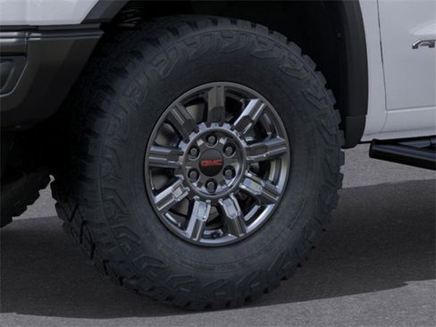 New 2025 GMC Sierra 1500 AT4X image 9