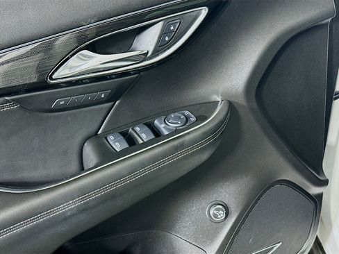 Used 2022 Buick Envision Essence w/ Technology Package I FWD image 15