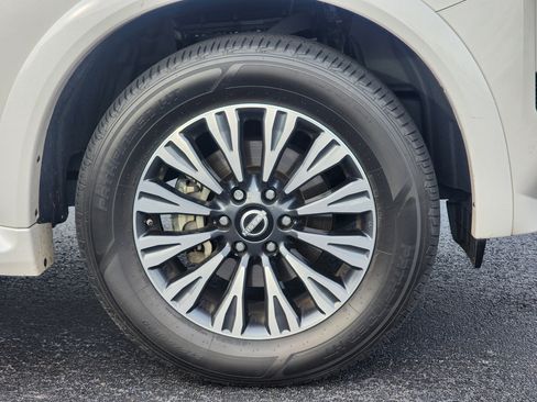 Used 2022 Nissan Armada SL w/ Midnight Edition Package image 6