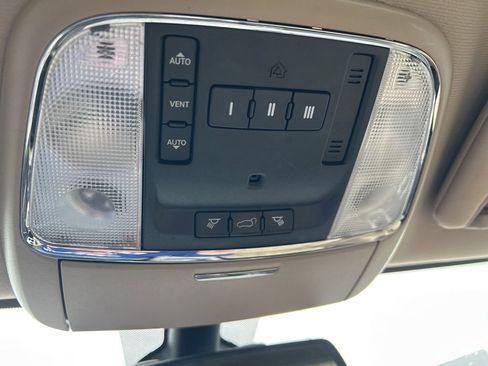 Used 2014 Jeep Grand Cherokee Limited AWD/4WD image 33