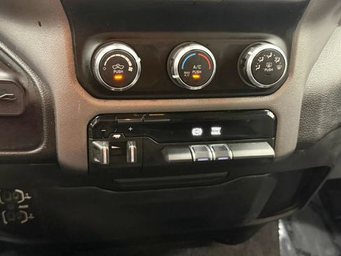 Used 2019 RAM 2500 Big Horn AWD/4WD image 35