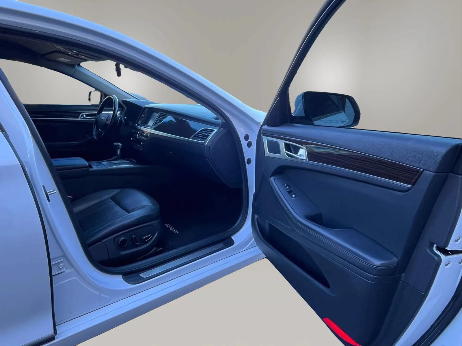 Used 2019 Genesis G80 3.8 AWD/4WD image 11