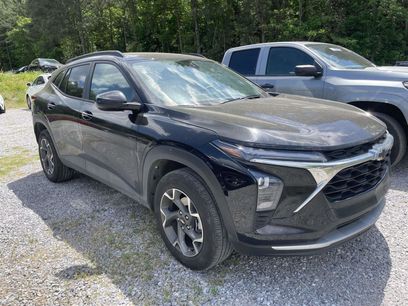 Used 2025 Chevrolet Trax LT w/ LT Convenience Package