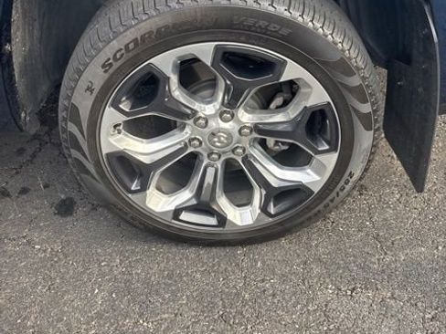 Used 2024 RAM 1500 Limited image 31