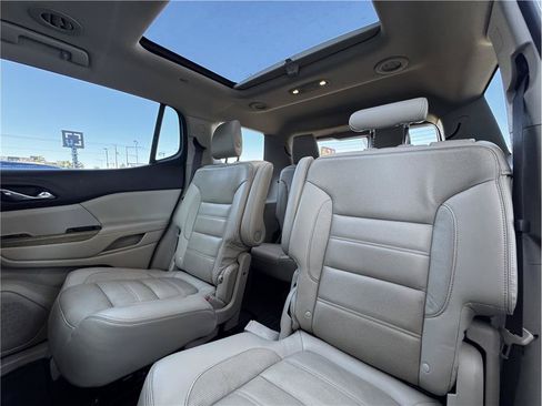 Used 2018 GMC Acadia Denali w/ Technology Package AWD/4WD image 17