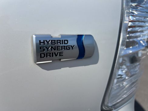 Used 2013 Toyota Prius V Three FWD image 6