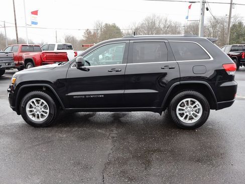 Used 2019 Jeep Grand Cherokee Laredo image 26