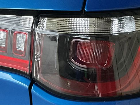 Used 2024 Jeep Compass Latitude image 11