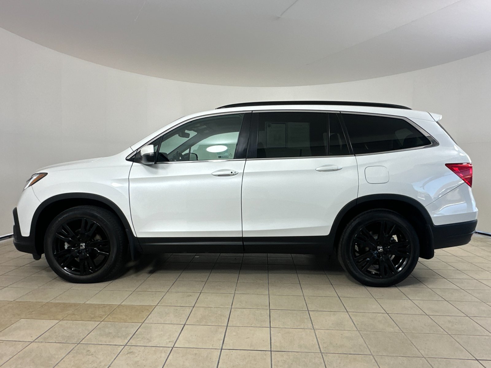 Used 2021 Honda Pilot Special Edition image 3