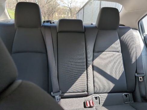 Used 2022 Toyota Corolla LE image 27