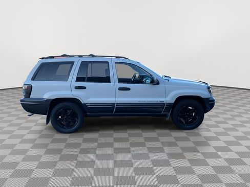 Used 2004 Jeep Grand Cherokee Laredo w/ Trailer Tow Prep Group image 8