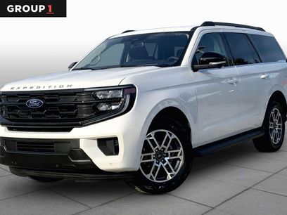 Used 2025 Ford Expedition Active