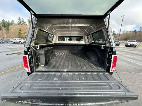 Used 2017 RAM 1500 Laramie w/ Convenience Group AWD/4WD image 25