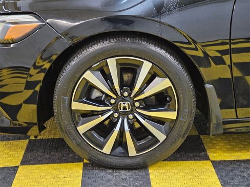 Used 2022 Honda Civic EX image 9