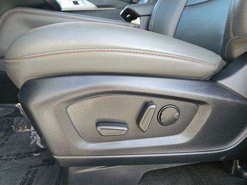 Certified 2025 Ford Explorer Active w/ Active Comfort Package AWD/4WD image 16