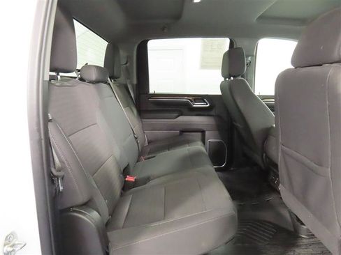 Used 2025 Chevrolet Silverado 2500 LT AWD/4WD image 33