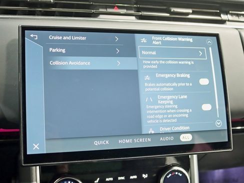 Used 2023 Land Rover Range Rover SE image 27