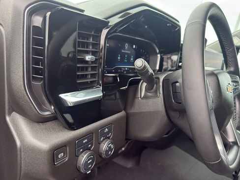 Certified 2023 Chevrolet Silverado 1500 LT AWD/4WD image 15